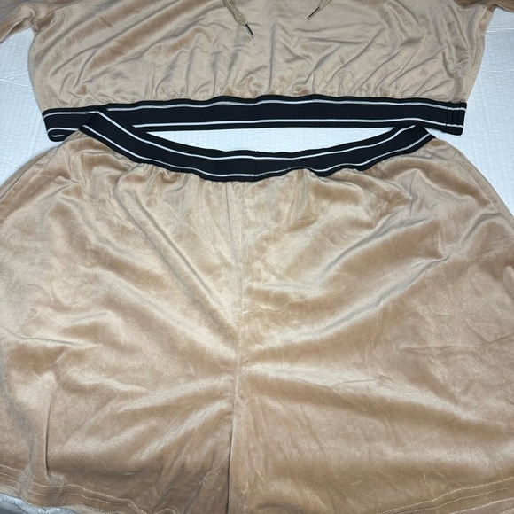 2 piece velour shirt and hoodie set size xl - Picture 8 of 9